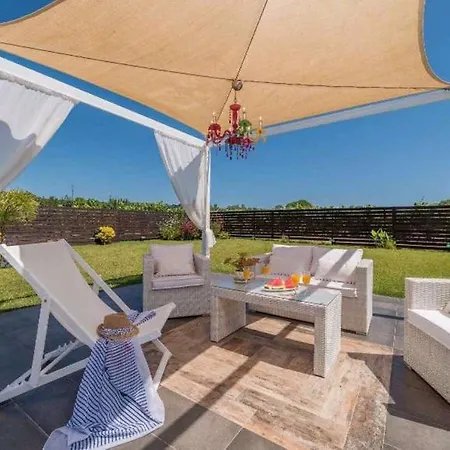 Villa Madini Luxury With Private Pool - Happy *